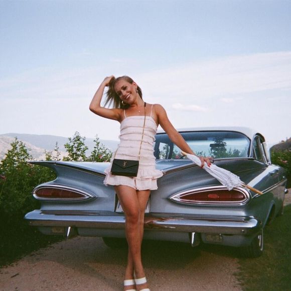 Meet your Posher, Lily - Picture 1 of 1